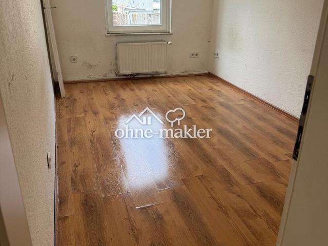 Geräumige 3 Zimmer Wohnung mit Klimaanlage zum Selbstrenovieren in Wuppertal Barmen zu vermieten