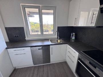 Wohnung zur Miete in 3032 - Parkplatz, Ausgestattete Küche