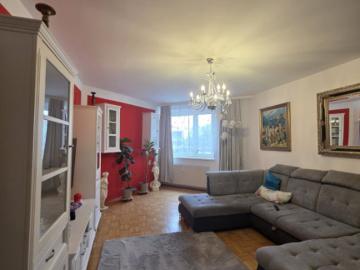 Geräumige 3 Zimmer Wohnung mit toller Aufteilung und guter Infrastruktur in Linz/Wegscheid Eigener TG Abstellplatz ACHTUNG Mietvertrag wird auf 10 Jahre befristet abgeschlossen!