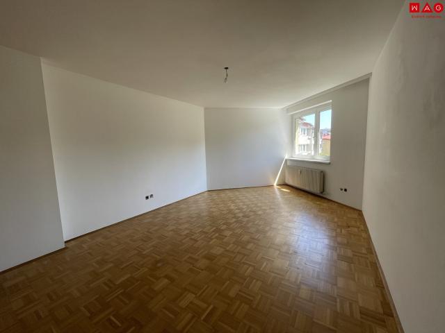 geräumige 3 zimmer wohnung mit toller aufteilung und guter infrastruktur in linz/wegscheid eigener tg abstellplatz achtung mietvertrag wird auf 10 jahre befristet abgeschlossen!
