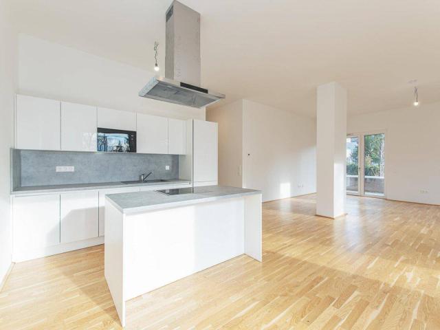 Geräumige 3 Zimmer Wohnung mit Terrasse und KFZ Stellplatz zu verkaufen!