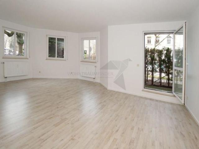 Geräumige 3 Raum Terrassenwohnung mit Außenverschattung an allen Fenstern
