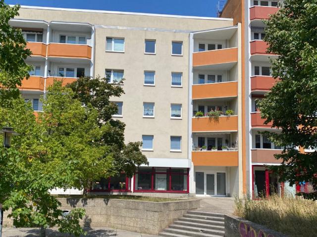 Geräumige 3 Raum Wohnung mit Balkon