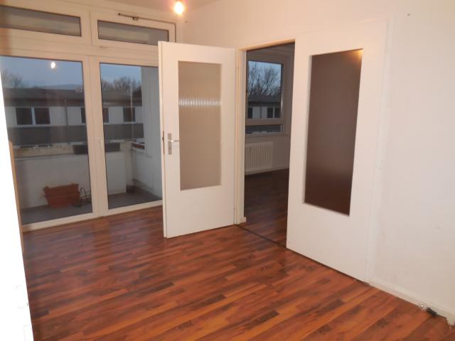 Geräumige 3 Raum Wohnung mit Balkon in Fredenberg zu vermieten