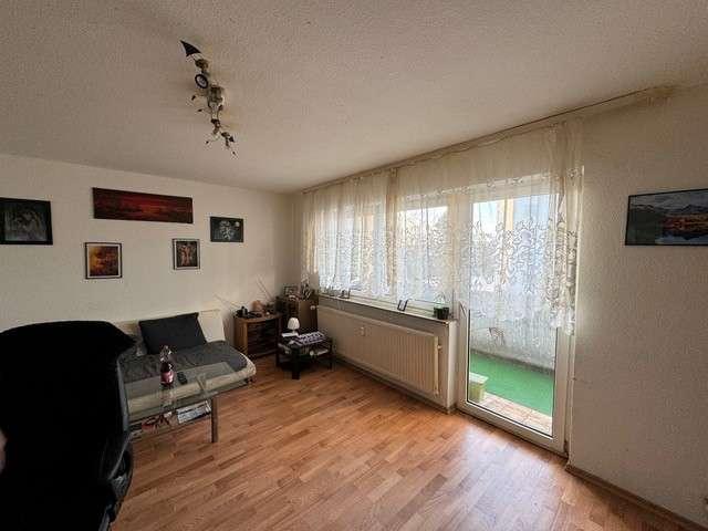 geräumige 3 Raum Wohnung mit Westbalkon, Aufzug und Keller