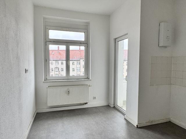 Geräumige 3 Raumwohnung mit Balkon in bester Lage der Dresdner Neustadt zur Miete!