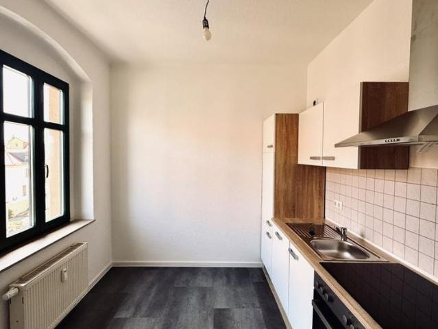 Geräumige 3 Raumwohnung mit Balkon und Einbauküche in zentraler Lage von Meißen