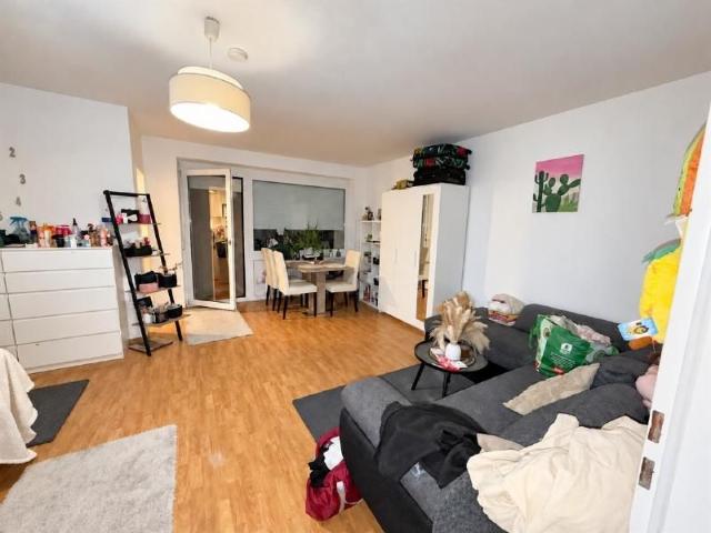 Geräumige 1 Zimmer Wohnung mit Balkon