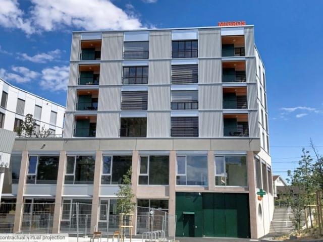 Geräumige 2,5 Zimmer Wohnung mit Blick auf den See und einer privaten Terrasse