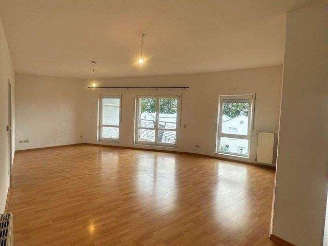 Geräumige 2 ZKB Wohnung mit Balkon in Lingen Laxten zu vermieten