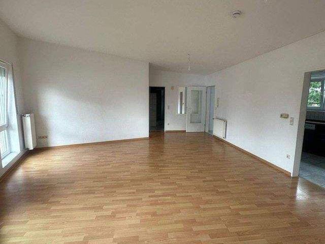 Geräumige 2 ZKB Wohnung mit Balkon in Lingen Laxten zu vermieten
