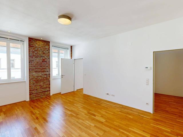 Geräumige 2 Zimmerwohnung mit Balkon im 3. Stock | Top 32