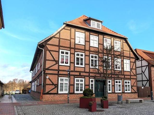 geräumige 3 Zimmerwohnung Lange Straße 29 EG Mitte 1066.002