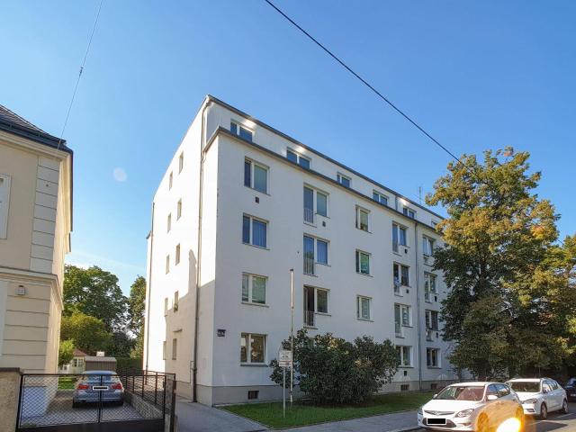 Geräumige 2 Zimmer Wohnung im EG