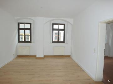 Geräumige 2 Zimmer Wohnung mit separater Wohnküche und Bad mit Dusche in der Meißner Altstadt