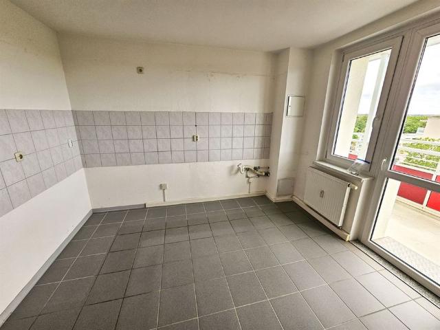 Geräumige 2 Raum Wohnung mit großem Balkon & Blick ins Grüne