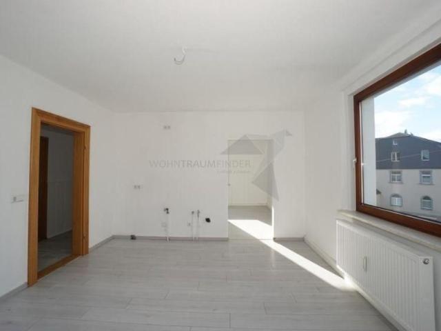 Geräumige 2 Raum Wohnung mit großer Wohnküche, Gartennutzung und PKW Stellplatz