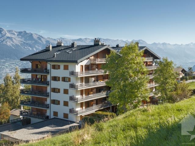 Geräumige 7.5 Zi Wohnung in Duplex, 175 m2, 4 Badezimmer