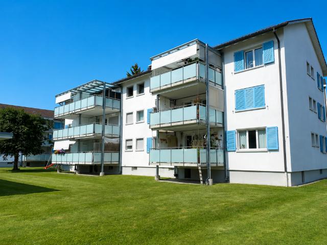 Geräumige 4.5 Zimmer Wohnung mit grossen Balkon