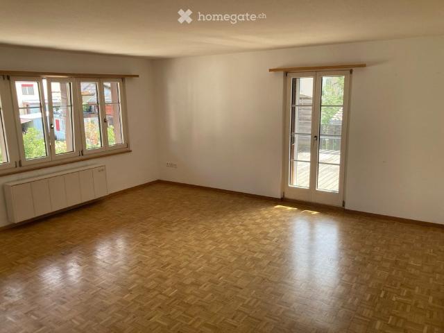 Geräumige 4.5 Zimmer Wohnung im Dorfzentrum von Plaffeien