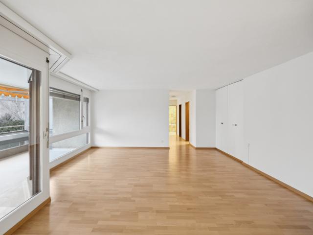 Geräumige 4.5 Zimmer Wohnung in begehrter Lage!
