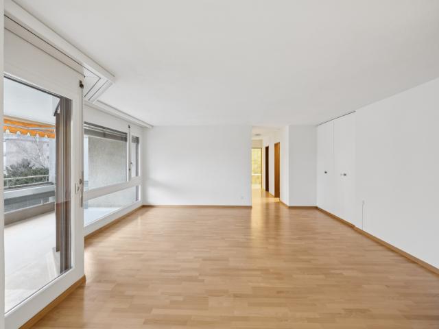Geräumige 4.5 Zimmer Wohnung in begehrter Lage
