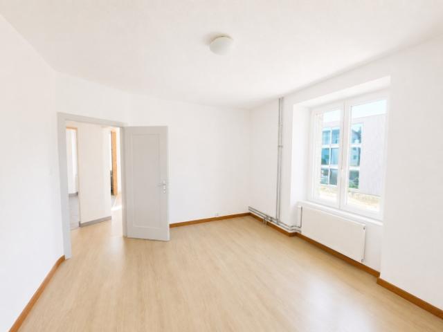 Geräumige 4,5 Zimmer Wohnung in Porrentruy