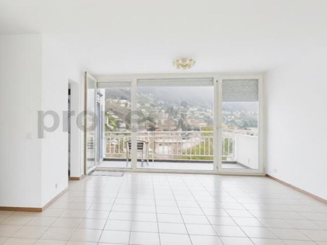 Geräumige 4.5 Zimmer Attikawohnung mit Terrasse und Panoramablick in Vacallo