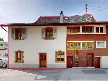 Geräumige 4.5 Zimmer Maisonettewohnung mit Garten und zwei Parkplätzen