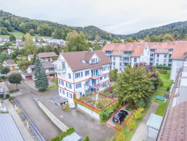 Geräumige 4.5 Zimmerwohnung mit Balkon, Gartensitzplatz und Hobbyraum