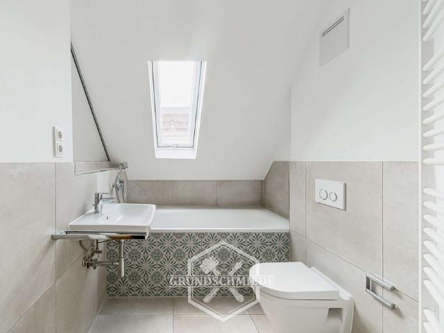 Geräumige 4 Zimmer DG Maisonette in bester Lage des Stuttgarter Südens