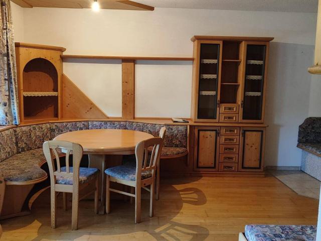 Geräumige 4 Zimmer Wohnung 98m² mit Balkon