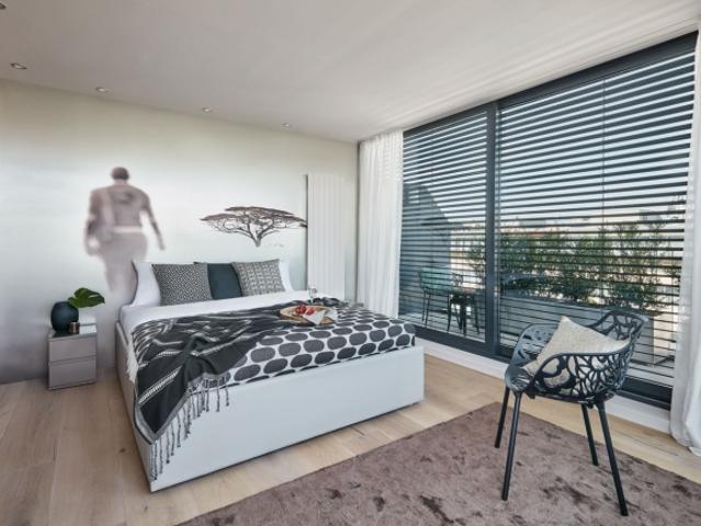 Geräumige 4 Zimmer Wohnung 3 Schlafzimmer im Zentrum von Genf – GL702