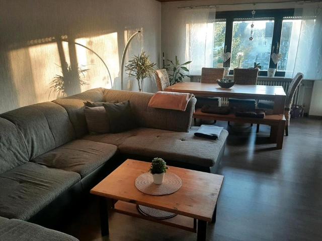 Geräumige 4 Zimmer Wohnung in ruhiger Stadtrandlage in Landau