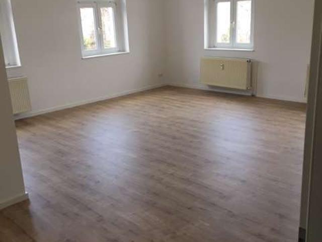 Geräumige 4 Raum Wohnung