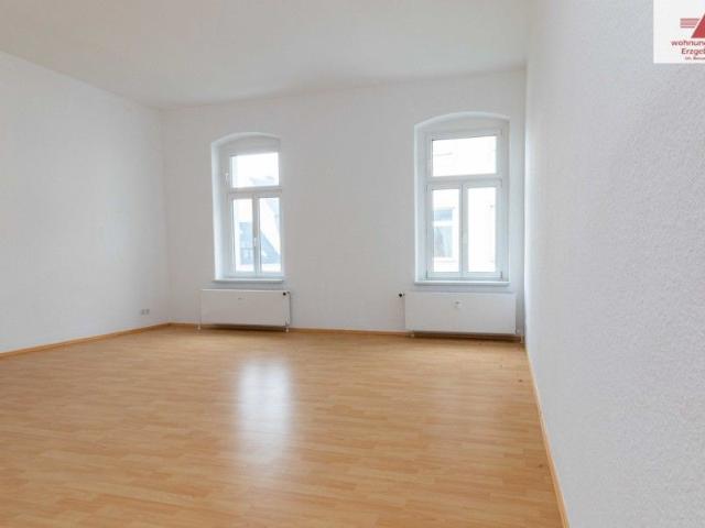 Geräumige 4 Raum Wohnung im Annaberger Zentrum!