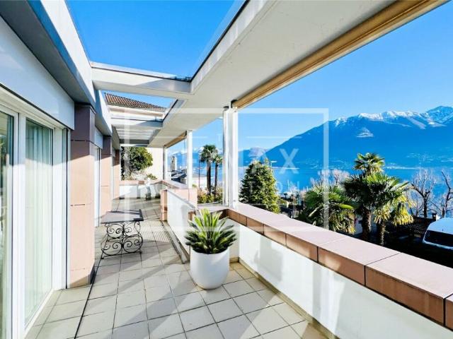 Geräumige 5,5 Zimmer Wohnung mit Seeblick