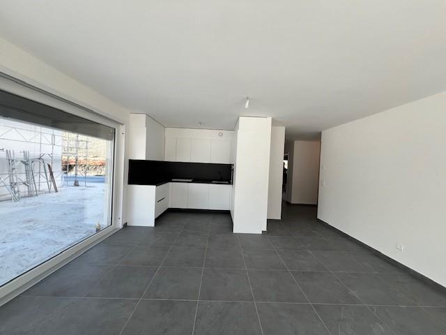 Geräumige aktuelle 4,5 Zimmer Apartments befinden sich im ersten und zweiten Stock und nach Süden ausgerichtet