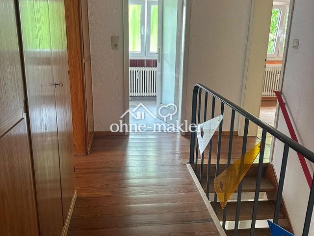 geräumige Altbauwohnung mit Terrasse, Garage und vielen Nebenräumen