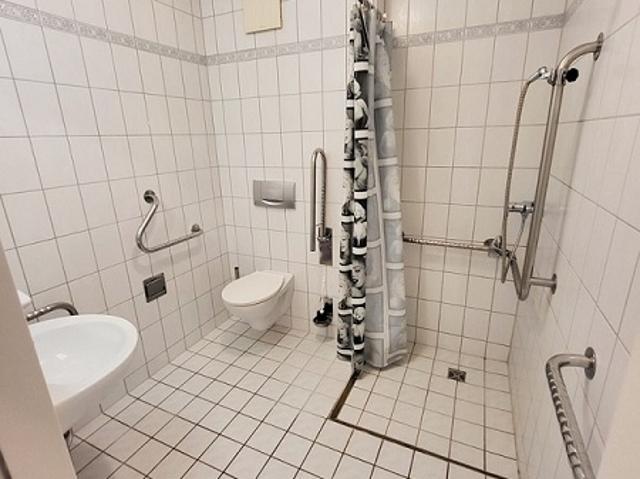 Alten und behindertenger. 2 RWE mit Lift + Fußbodenheizung