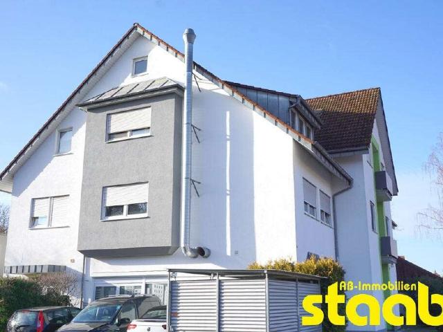 GERÄUMIGE DACHGESCHOSSWOHNUNG MIT LOGGIA * ZENTRALE LAGE IN HÖSBACH!