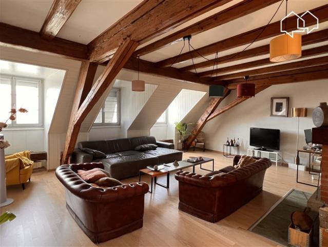 Geräumige Dachgeschosswohnung mit Terrasse