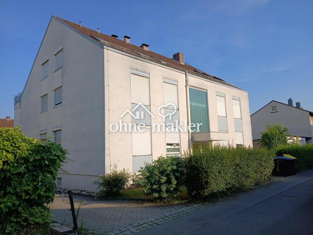 Geräumige Drei Zimmer Wohnung mit Traum Balkon in zentraler und doch ruhiger Lage in Bergrheinfeld