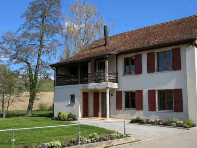 Geräumige duplexwohnung mit balkon in ruhiger lage