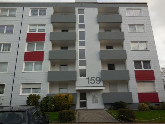 Geräumige EG Wohnung mit Balkon!