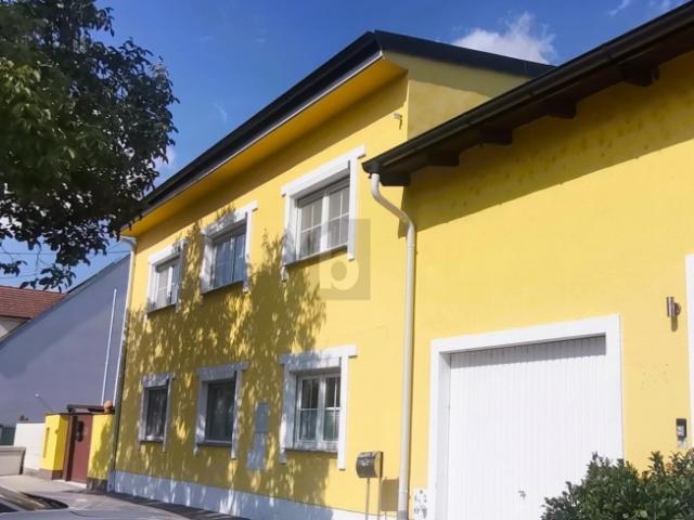 GERÄUMIGE FAMILIENWOHNUNG MIT GROSSZÜGIGER TERRASSENLANDSCHAFT EXTRA STUDIO