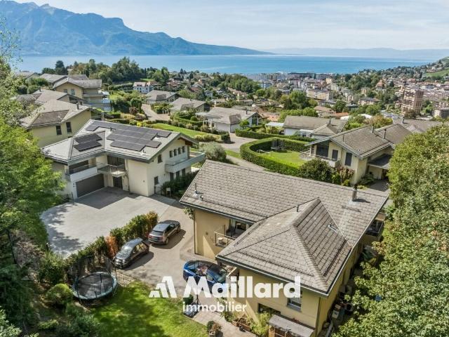 Geräumige, freistehende Villa mit 6,5 Zimmern