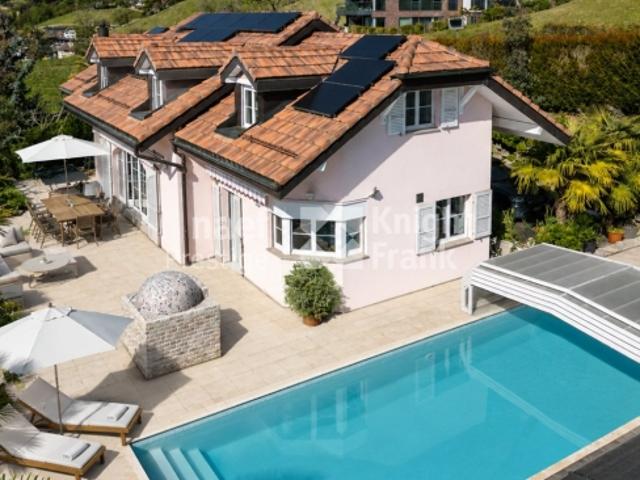 Geräumige, freistehende Villa mit 7,5 Zimmern zum Verkauf in Brent / Montreux