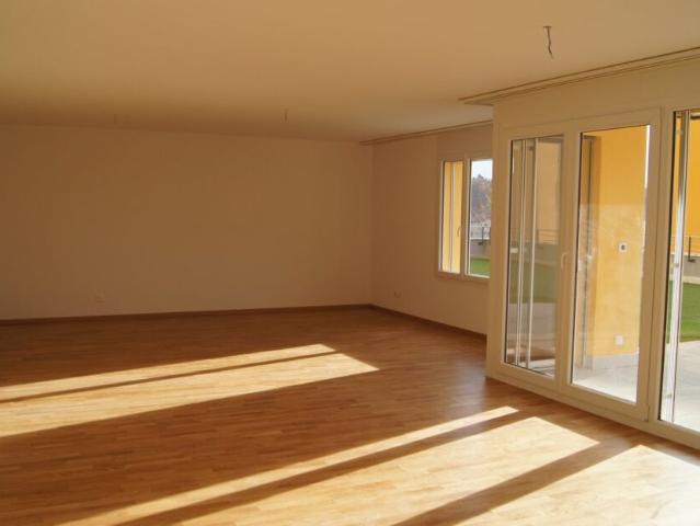 Geräumige, helle 2.5 Zimmerwohnung nahe Bahnhof