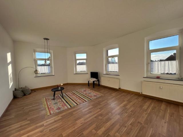 Geräumige, helle 4 Zimmer Wohnung mit EBK in Ostritz